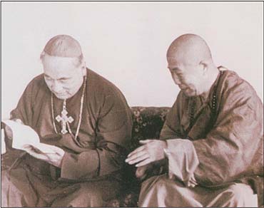宣化老和尚追思纪念专集 - 照片选辑．In Memory of the Venerable Master Hsuan Huan - Photographs